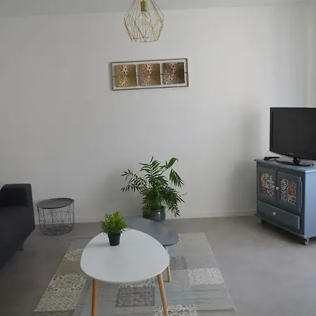 Maison Petit Jardin à 7 Minutes De Reims Appartement