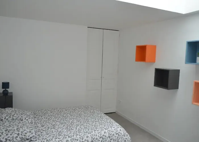 Apartment Agreable Maison Petit Jardin A 7 Minutes De Reims *